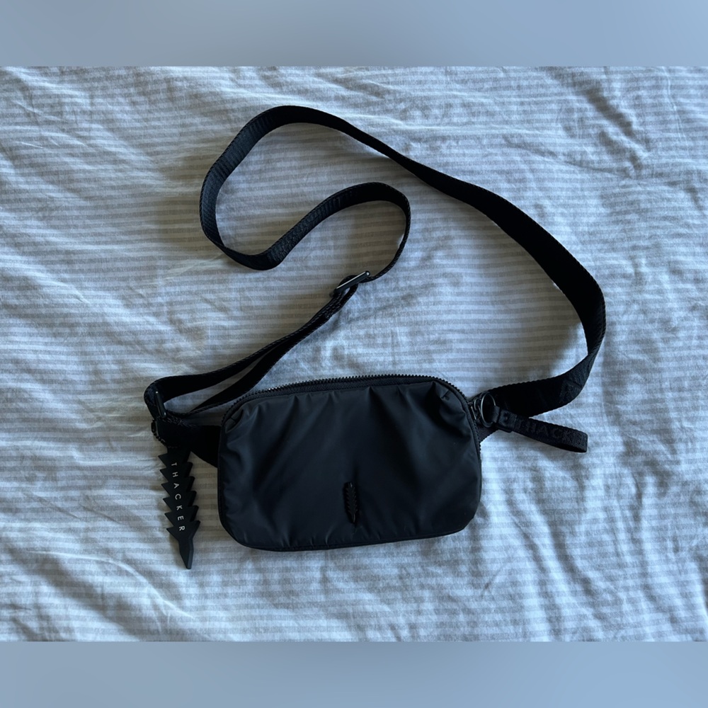 Thacker aurora nylon crossbody belt bag - Picture 4 of 9